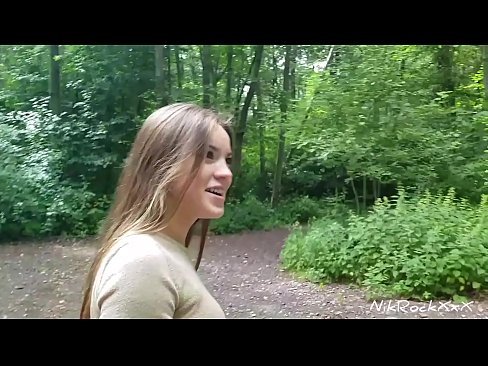 ❤️ Predložio sam Evelini da se poševimo na javnom mjestu! Rekla je da. Onda sam je pojebao u dupe i spermio u usta. Onda se napišala. ️ Seks video kod nas ❤