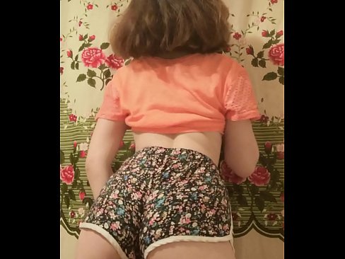 ❤️ Seksi mlada beba skida kratke hlačice pred kamerom ️ Seks video kod nas ❤