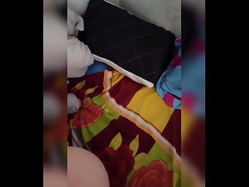 ❤️ Moja cimerica ostaje sama doma jer joj muž ide na odmor a ja koristim priliku da je pojebem i napunim joj dupe mlijekom ️ Seks video kod nas ❤